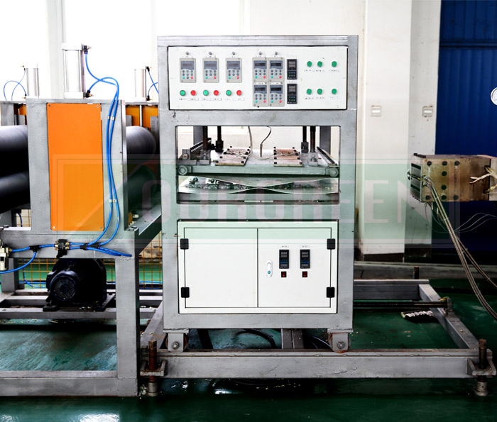 擠塑板設(shè)備